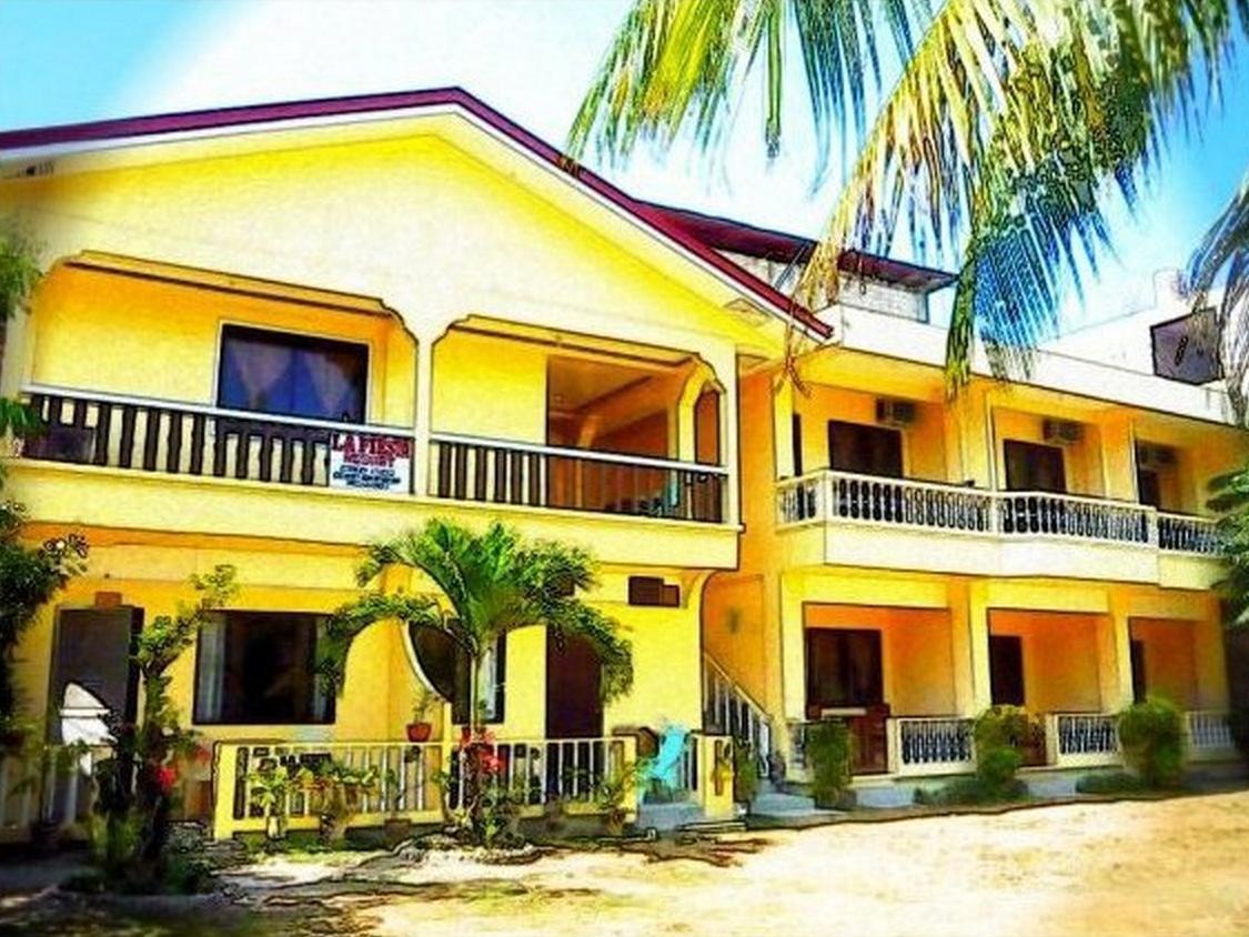 Fiesta Haus Resort Boracay Island Buitenkant foto